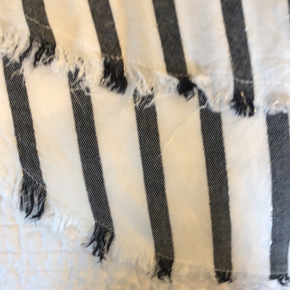 Top - Picture 5 of 6